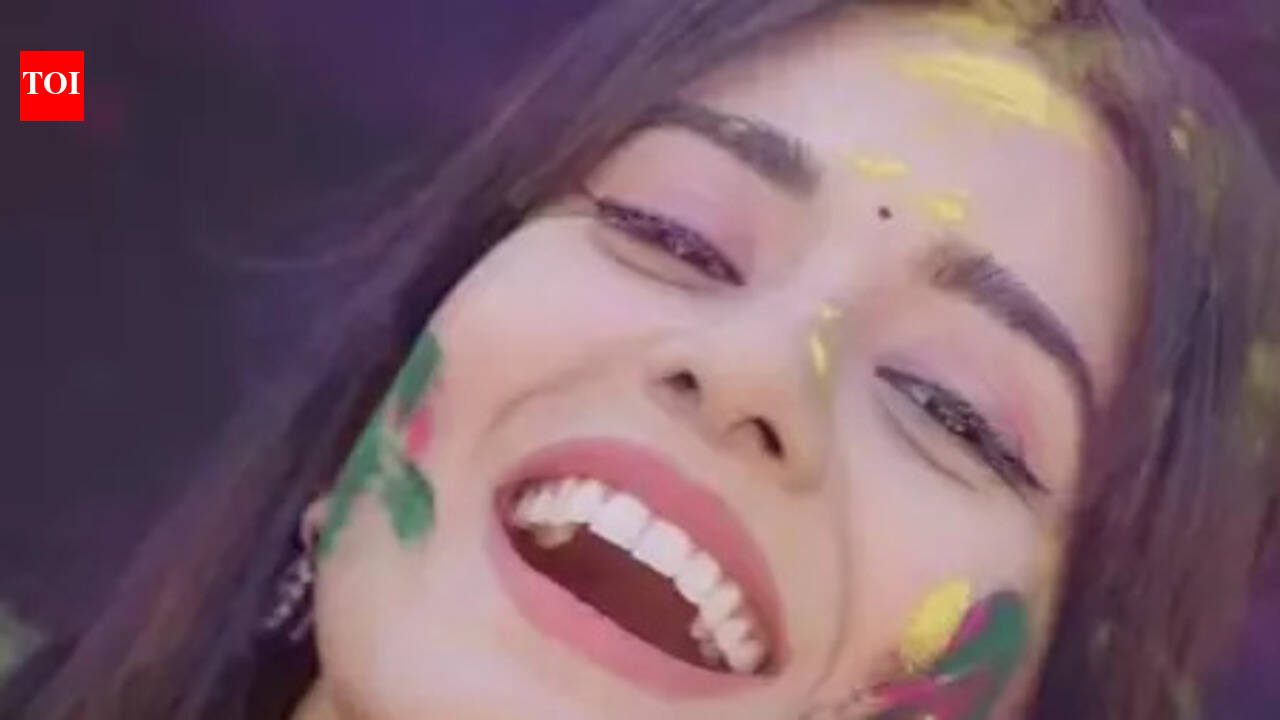 When Akshay Kumar played photographer as Amrita Rao soaked in ‘Jolly LLB’ Holi colours