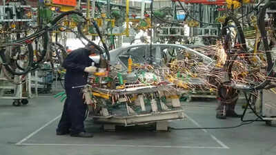  India's services growth eases in February as demand softens, costs rise