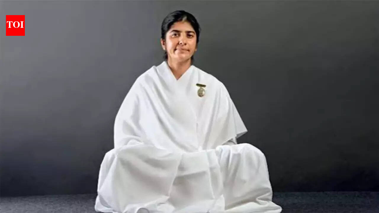 Quote of the day for kids by Sister Shivani: “The smiling face never goes out of style, so always keep smiling”