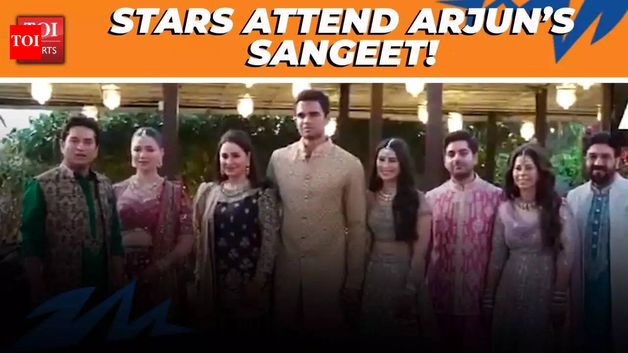 अर्जुन तेंदुलकर और सानिया चंडोक की शादी: शाहरुख खान हाथी दांत में, गौरी खान और सुहाना खान पीले रंग में जुड़वां – देखें वीडियो | हिंदी मूवी समाचार