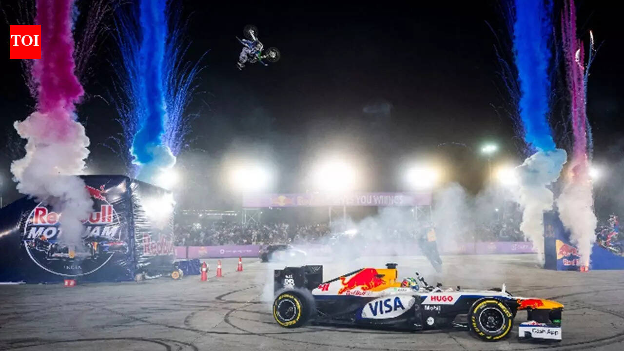 Arvid Lindblad lights up India with RB8 run at Red Bull Moto Jam