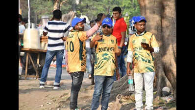 Eye on Eden semis but mind in Mumbai for Kol cricket fans