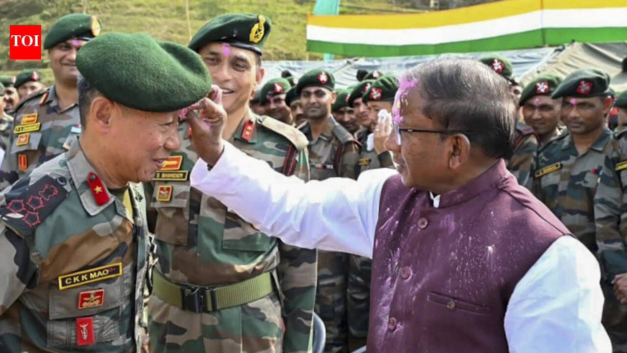 Assam guv celebrates Holi with AR troops
