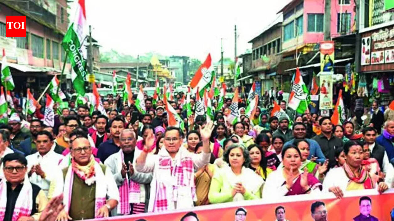 Gaurav urges Cong unity amid nepotism allegations