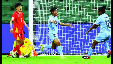 Vietnam strike late to break Indian hearts in opener