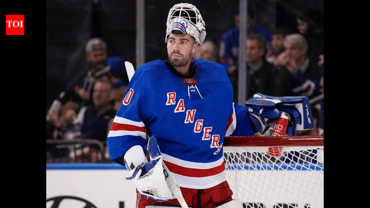 NHL Trade Update: Florida Panthers sign goaltender Louis Domingue on a two-way contract for this season