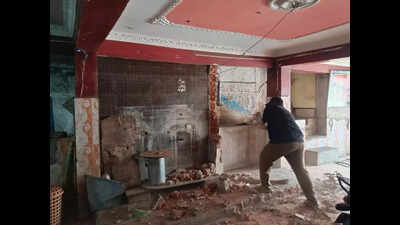 GVMC intensifies Operation Lungs 3.0, clears cellar encroachments