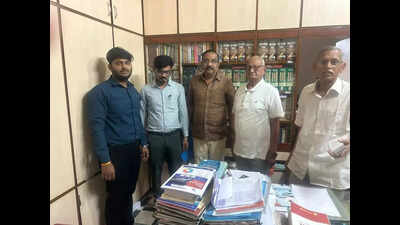 ‘Special 26’ drama in Wardha: 2 fake income tax officers nabbed