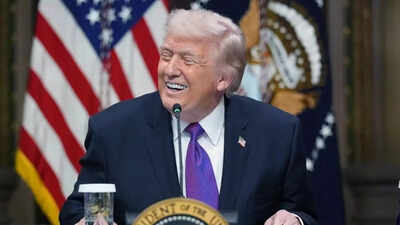  Donald Trump, Melania Trump extend Holi greetings