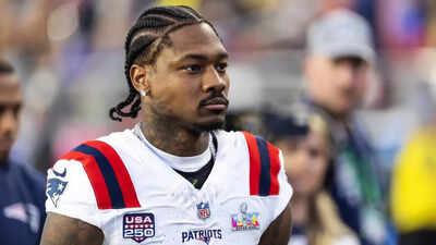 Could Chiefs land Stefon Diggs after his surprise release and give Patrick Mahomes another explosive weapon?