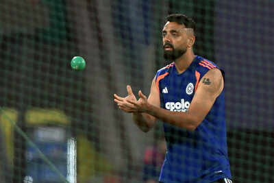 India vs England: Ahead of semis, Varun Chakravarthy puts in massive shift with Morne Morkel | Cricket News – The Times of India