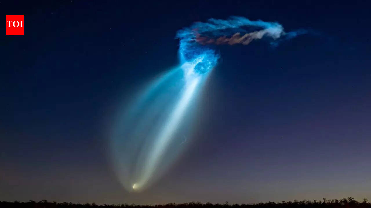 SpaceX rocket launch creates ‘space jellyfish’ effect in Florida sky during Falcon 9 mission carrying 29 Starlink satellites