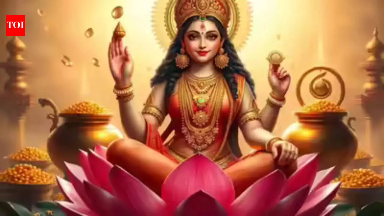 The most powerful Goddess Lakshmi and Kuber mantra to attract wealth