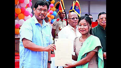 Meghalaya CM gives job letters to 2,968 police recruits