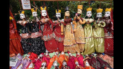 Exports of mehndi, stones, handicrafts to Gulf paused