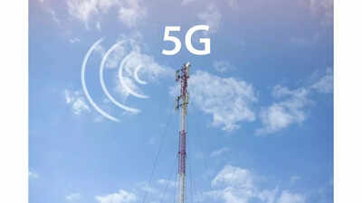 Vietnam in talks with Chinese firms for new 5G contracts despite US warnings