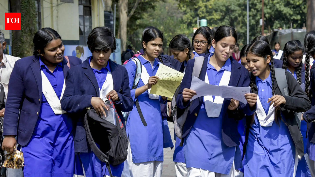 JKBOSE ने चयनित विषयों के लिए कक्षा 11 और 12 के पाठ्यक्रम को संशोधित किया, कक्षा 9 और 10 के पाठ्यक्रम को बरकरार रखा |