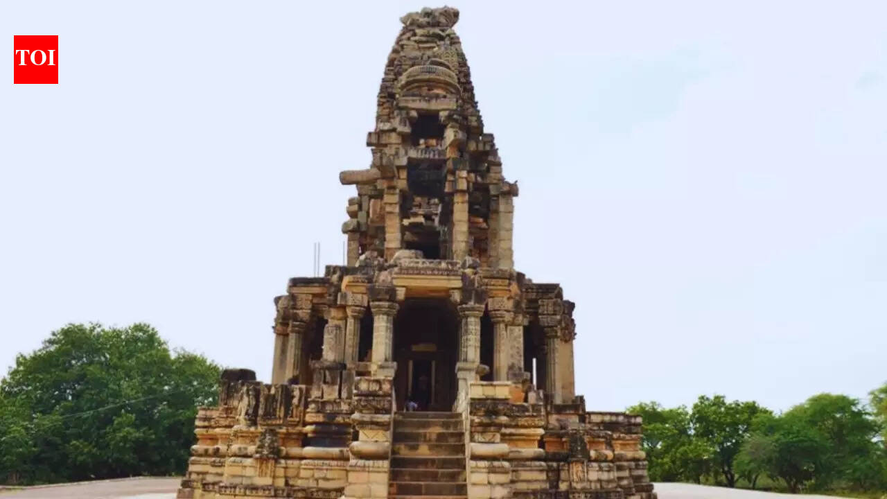Kakanmath Temple: Did ghosts build this temple in Madhya Pradesh? The mystery of Kakanmath Temple | - The Times of India