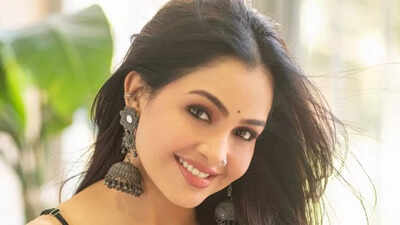 Shubhangi Atre, former Angoori Bhabhi, shares glimpses from her Satpura Tiger Reserve trip.