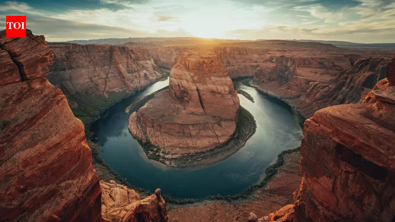 8 national parks that are home to the most iconic natural landmarks