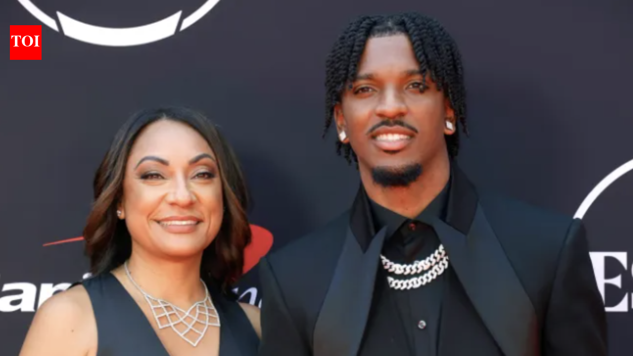 “Family will screw you”: fans worry as Jayden Daniels hands career to mom Regina Jackson after she officially becomes his agent