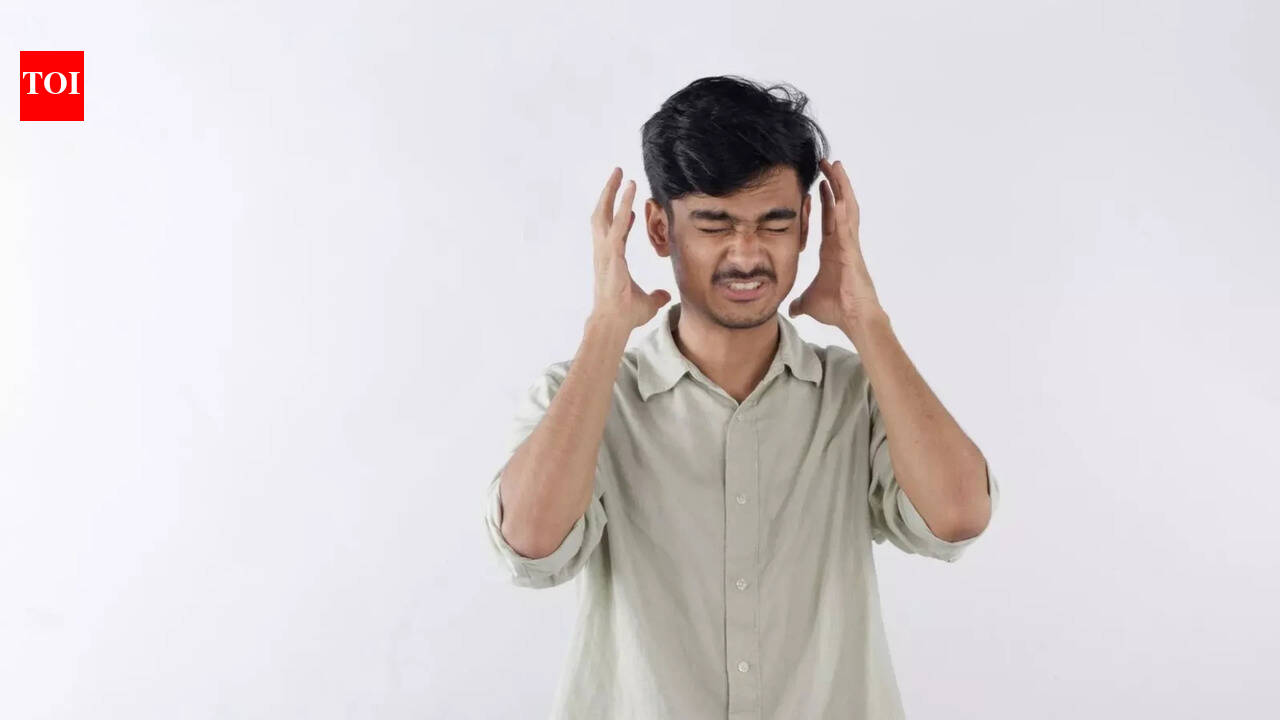 Frequent headaches after screen time? Neurologist explain the hidden triggers