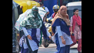 IMD forecasts hot, humid weather in 11 dists for 2 days