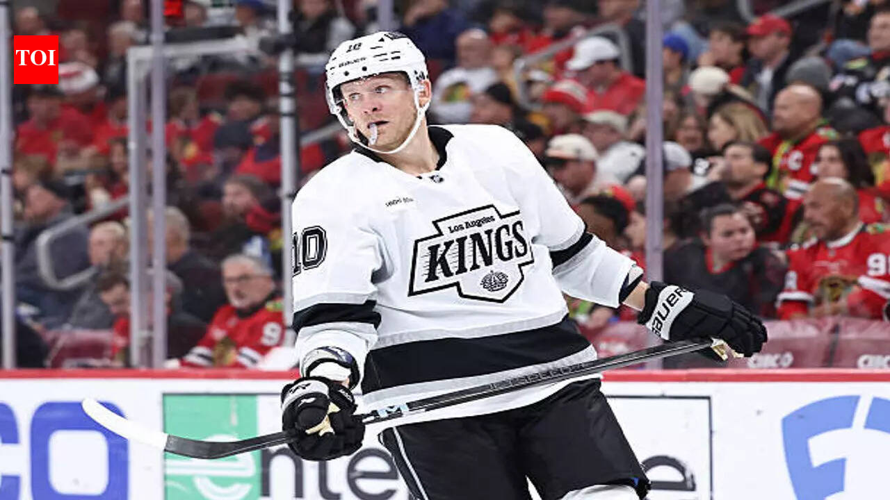 NHL Trade Update: Los Angeles Kings trade back Corey Perry to Tampa Bay Lightning on trade deadline day