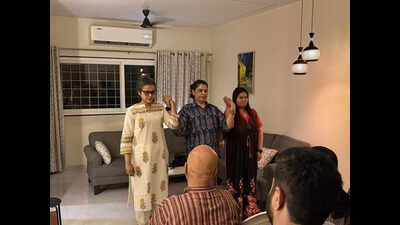 Living room turns stage as ‘Sonata’ erases the fourth wall