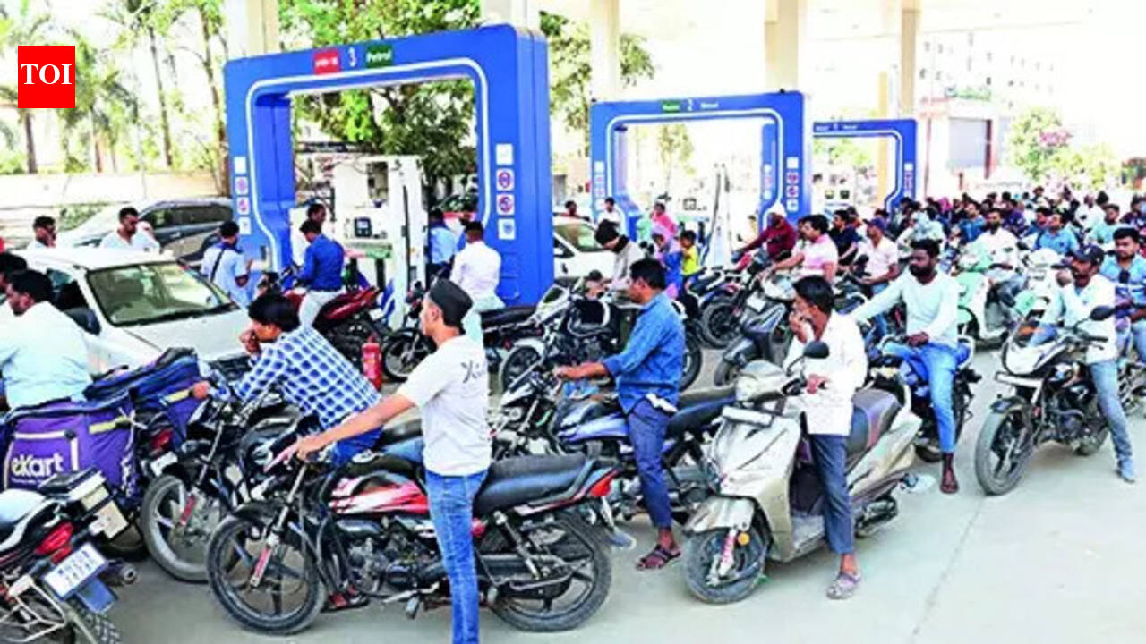 Fuel stations in Purnia witness panic buying
