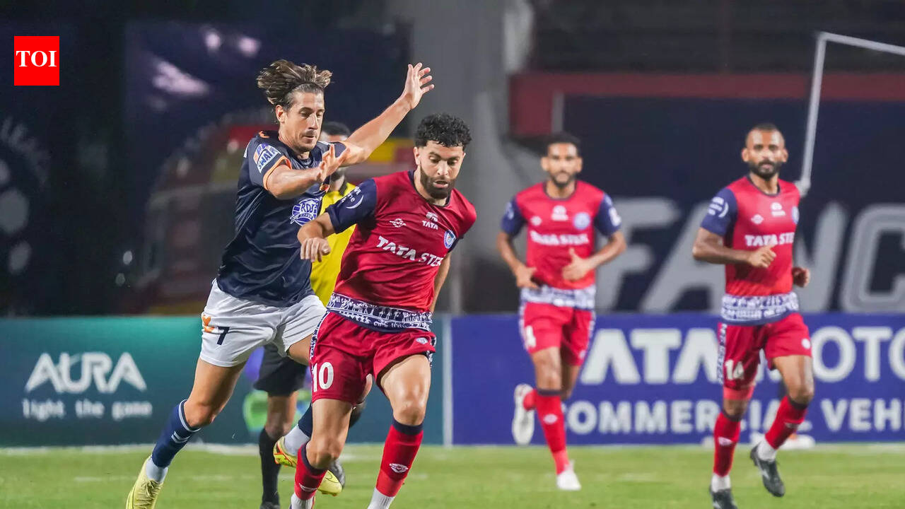 Top football clubs at loggerheads with AIFF over long-term league future