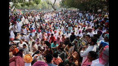 Congress protests Punjab govt’s unfulfilled promises