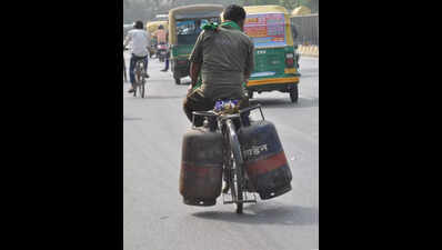 No ban on commercial LPG supply; Ministry clarifies order after confusion among distributors, hospitality bodies