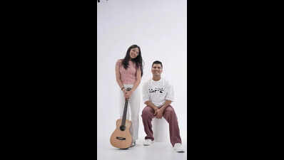 These siblings quit corporate jobs for ‘bhajan jamming’
