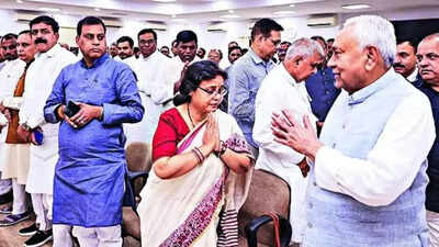  Nitish Kumar firm on Rajya Sabha move, son Nishant to join JDU tomorrow