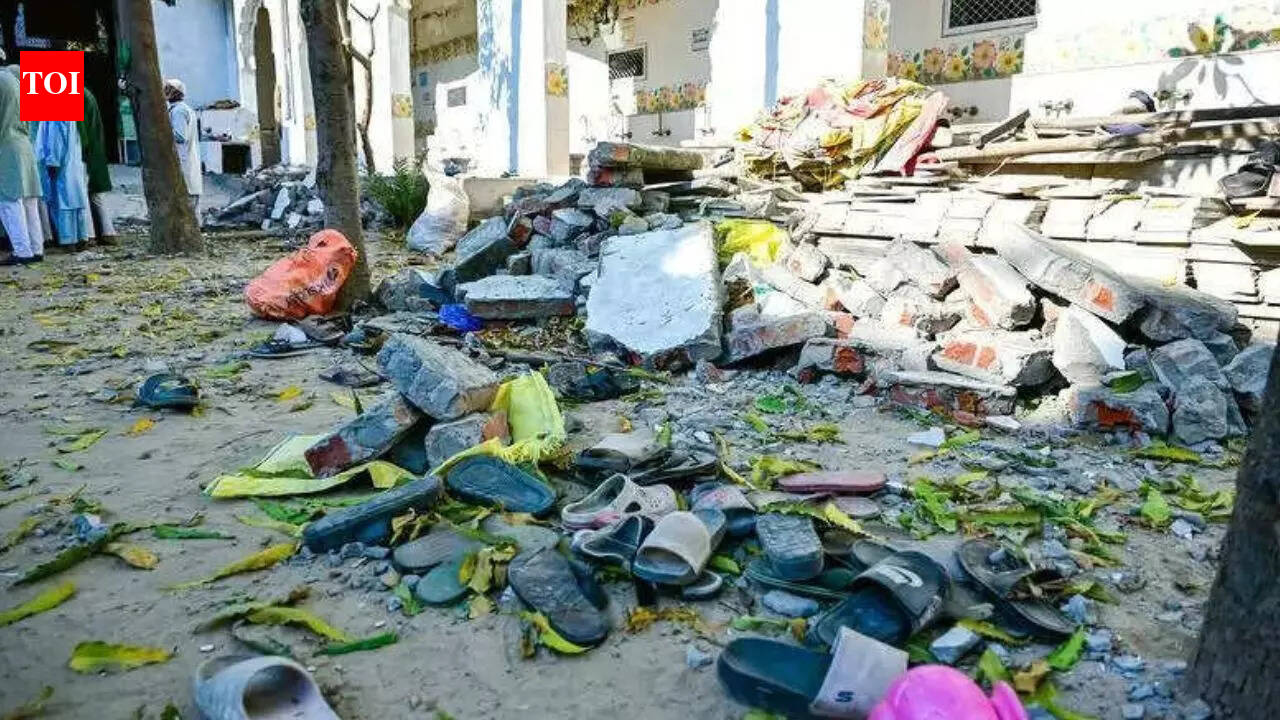 'It felt like small tremor': 21 injured as mosque balcony wall collapses in Jaipur