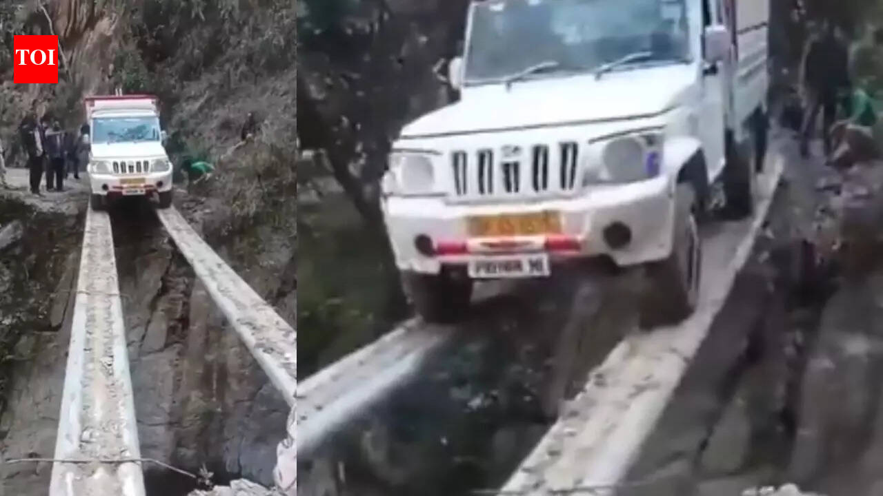 Mahindra Bolero Pik-Up balances on pipes to cross deep gap, video viral