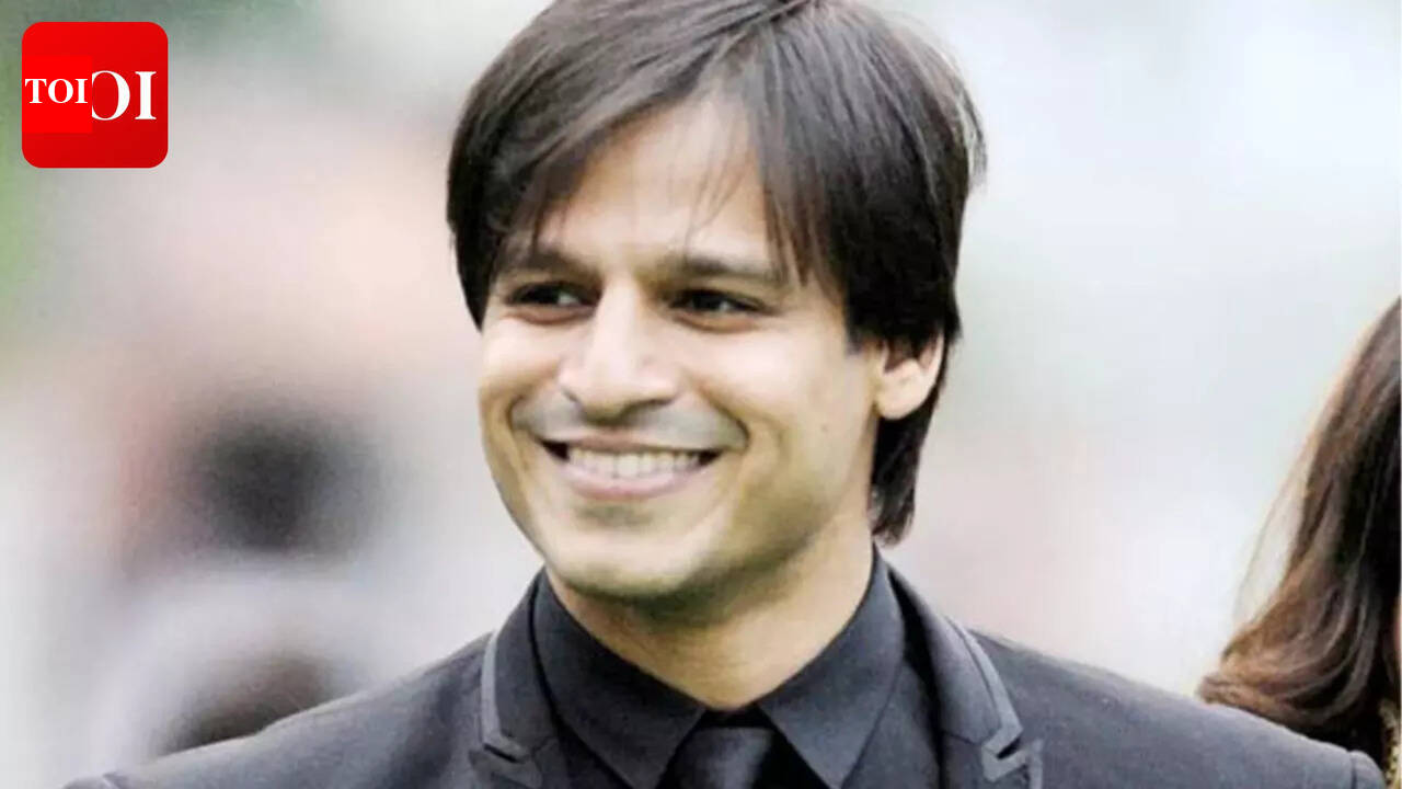Vivek Oberoi returns to Dubai, thanks airline company and UAE leadership