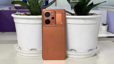  Massive battery, reliable performance