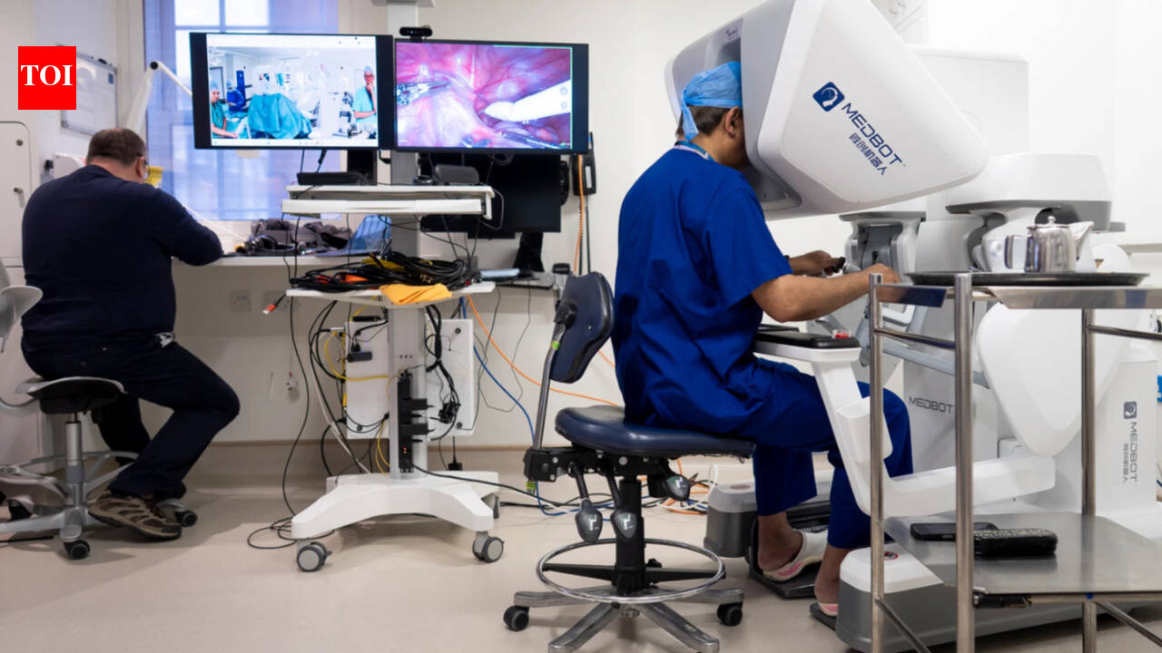 Indian-origin British surgeon performs UK’s first long-distance operation from 2,400 km away using robotic equipment