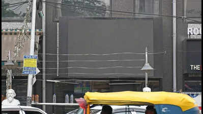 Kol’s date with T20 final: Giant screens to give stadium vibe at condos, paras
