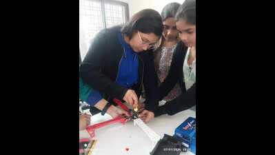 From Kitchen To Circuit Boards: 30 Nagpur Women Learn To Build Drones