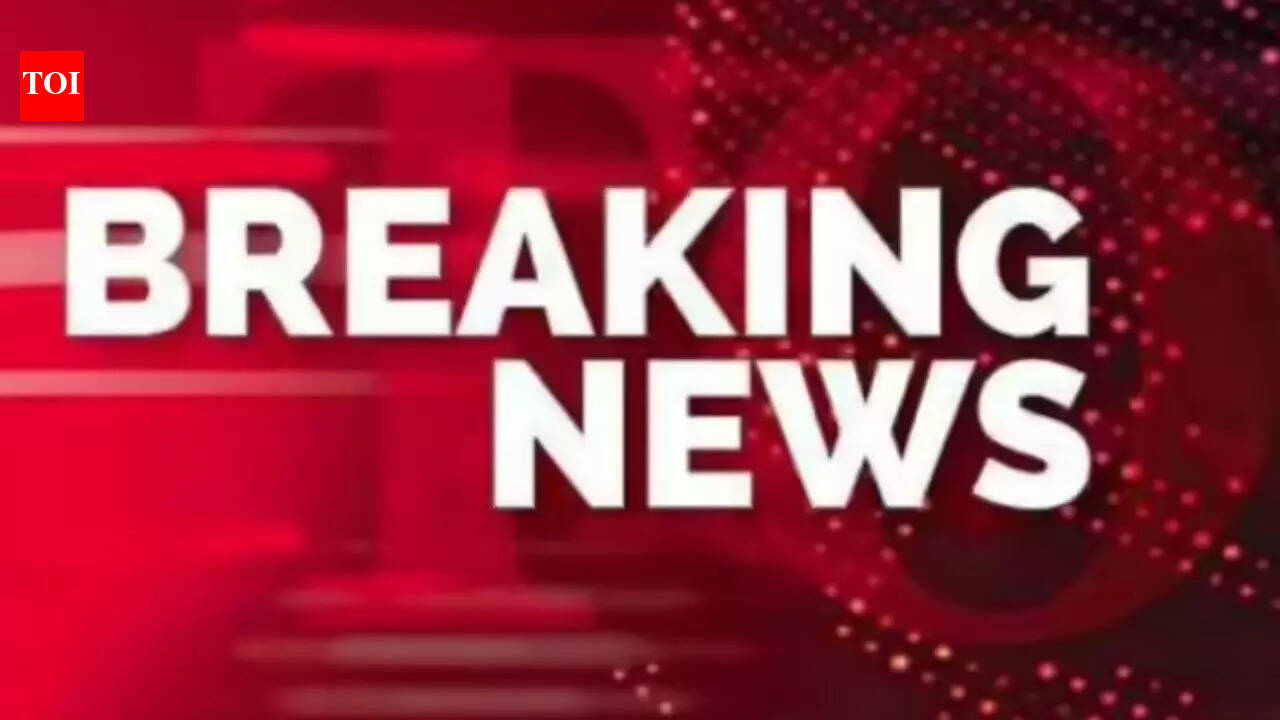 Breaking News Live Updates: Roadside bomb kills four near Pakistan-Afghan border