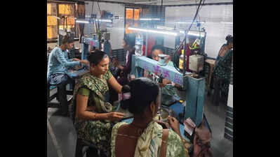 Rural women find their sparkle, ditch farm labour to reshape diamond trade