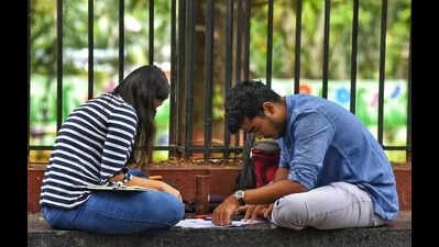 UP sees 4L drop in enrolment for traditional higher edu courses, girls still lead the pack
