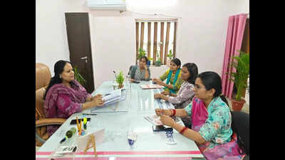 20 women ensure water for 3.6L residents of Pink City