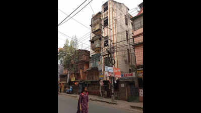 45-year-old man, mother found charred in Nagerbazar flat