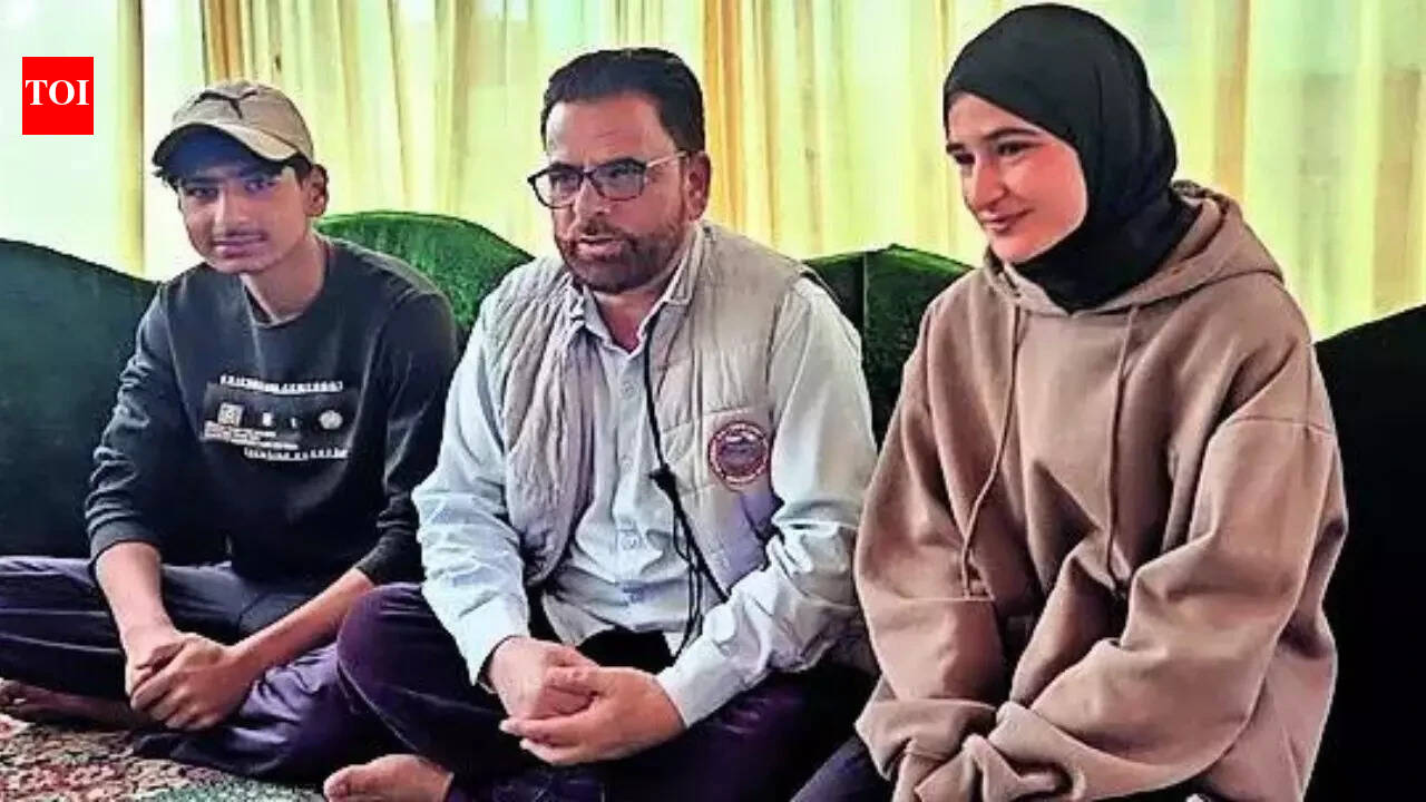Visually impaired Kashmir youth cracks civil services, daily-wager father recounts years of struggle