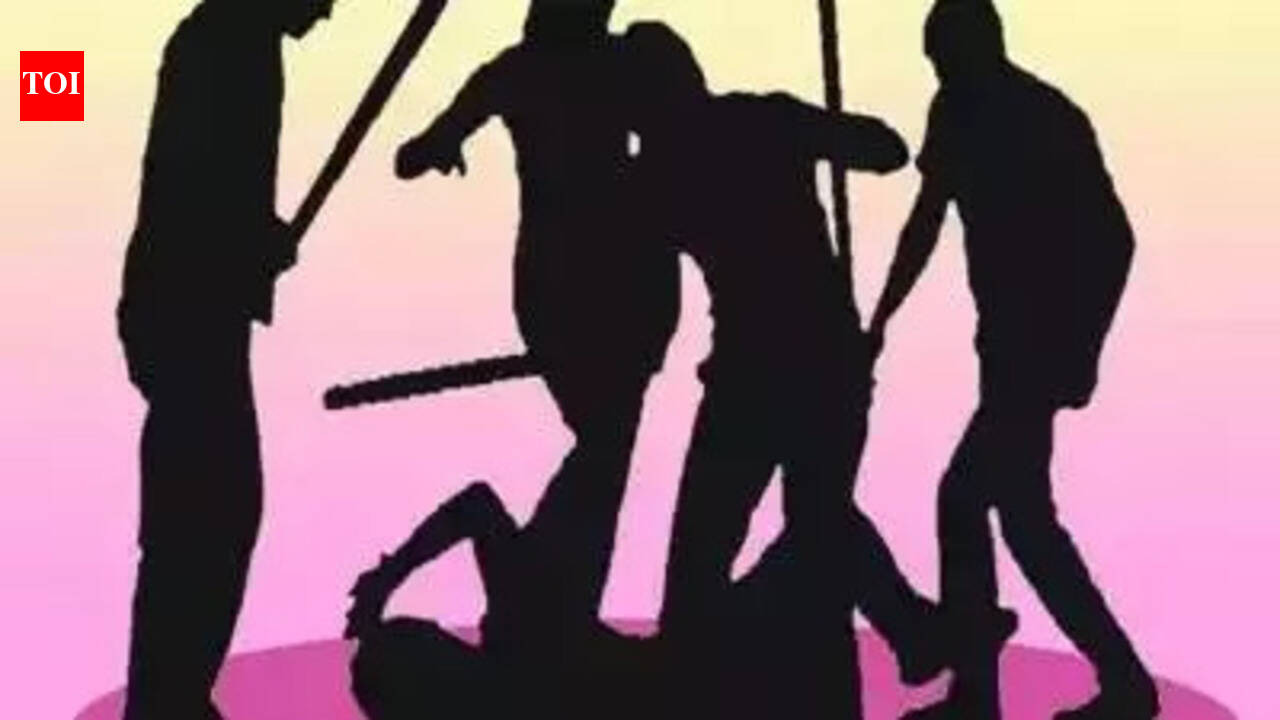 Man beaten in bid to rescue wife from assault dies