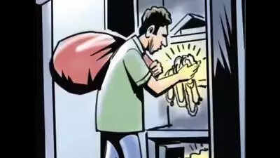 Theft in locked house in Indira Nagar, Rs 1 lakh cash along with gold and silver items stolen